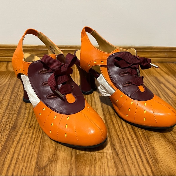 NWT John Fluevog Look Out Mesmerize Size 9.5 - Picture 2 of 9